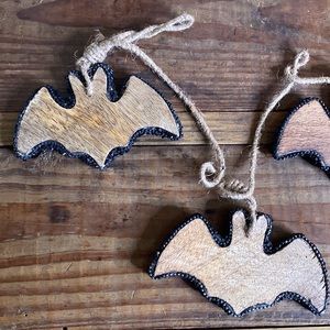 Wooden Bat Garland